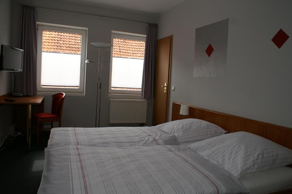 Energie17 Otel Sarstedt Oda fotoğraf