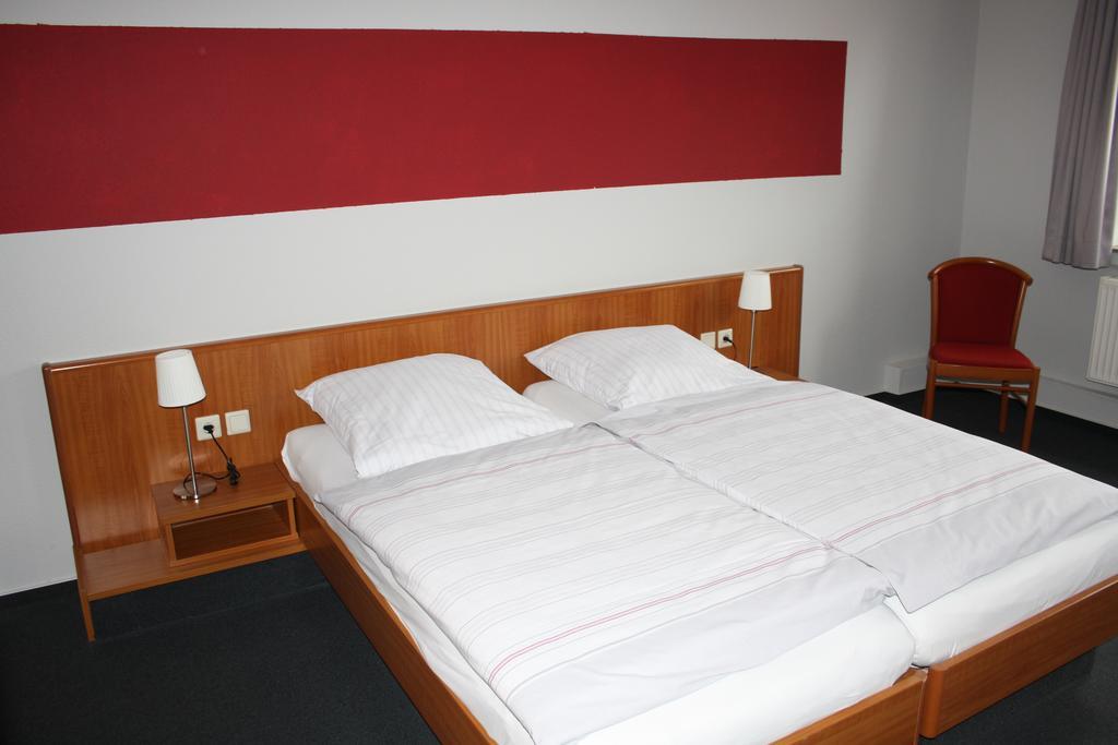 Energie17 Otel Sarstedt Dış mekan fotoğraf